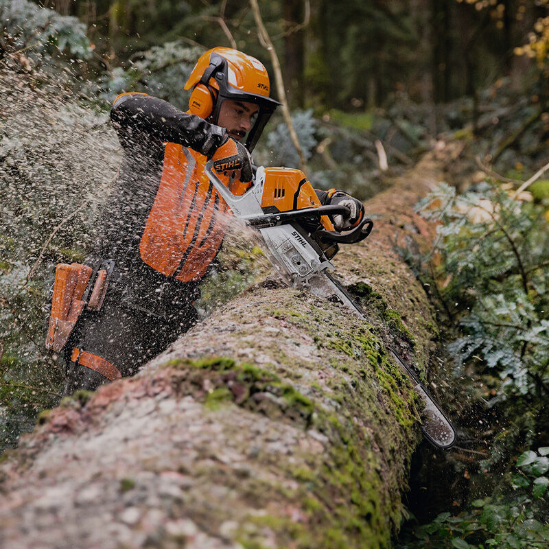 Chainsaws